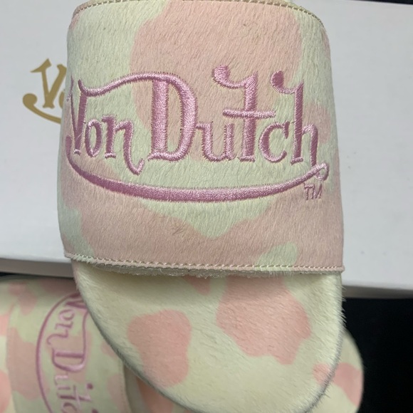 Von Dutch Pink Cow hair Print Slides M11 & W12.5 - Picture 2 of 5